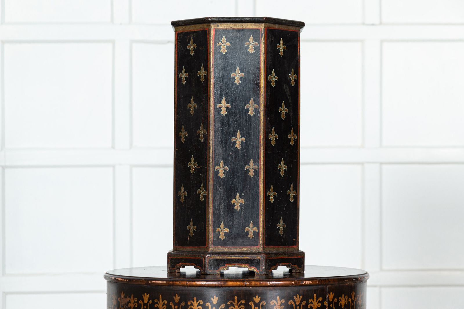photo furniture French Napoleon III Fleur De Lis Painted Umbrella Stand
