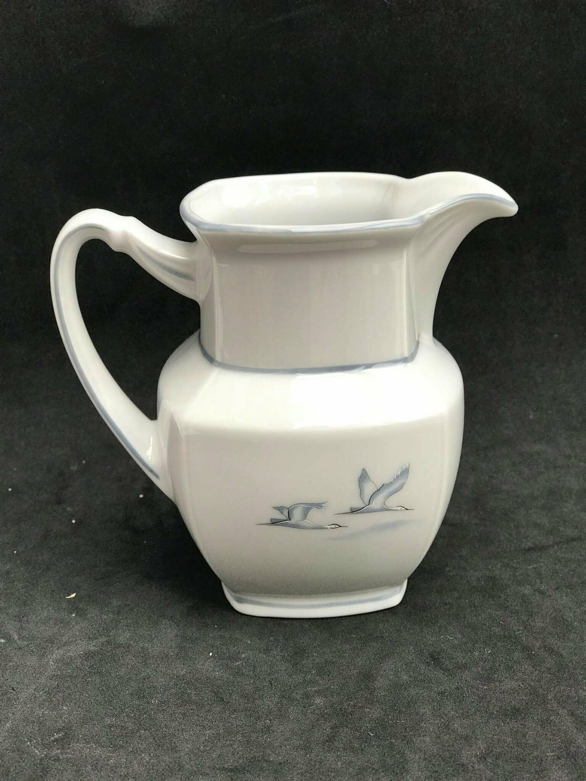 photo for sale Tea Coffee Creamer Sugar Bowl Porcelain Winterling Spülmaschinenfest Bavaria Vintage Rare Replacemnt Birds Pattern Beachside Coast Kitchen