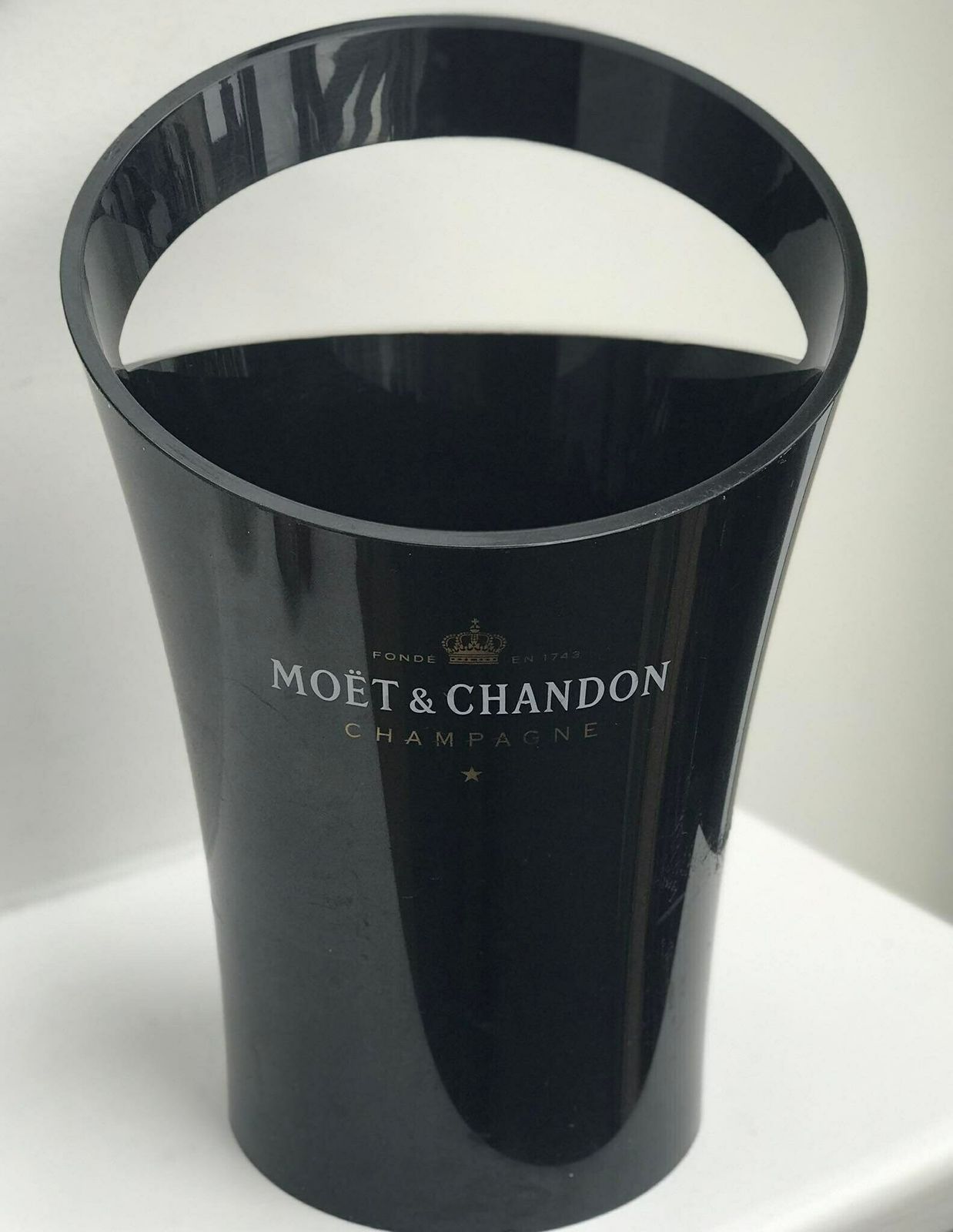 Champagne Bucket Moet Chandon Wine Cooler Made In France. French Vintage, Vintage Moet And Chandon Metal Champagne Bucket, Stamped photo 116.0