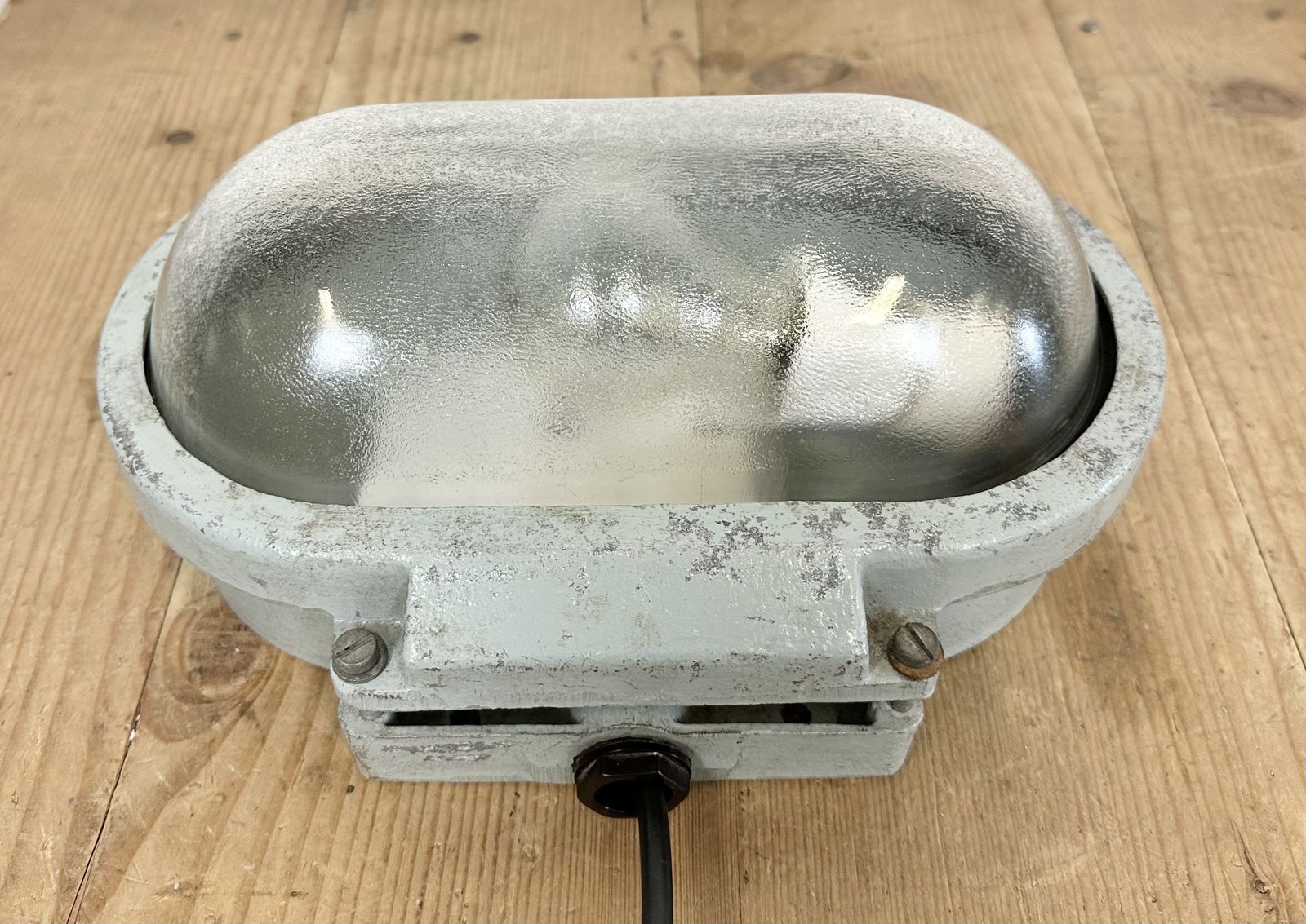 Industrial Cast Aluminium Wall Light With Frosted Glass From Elektrosvit, 1970s, 7x photo 179.0