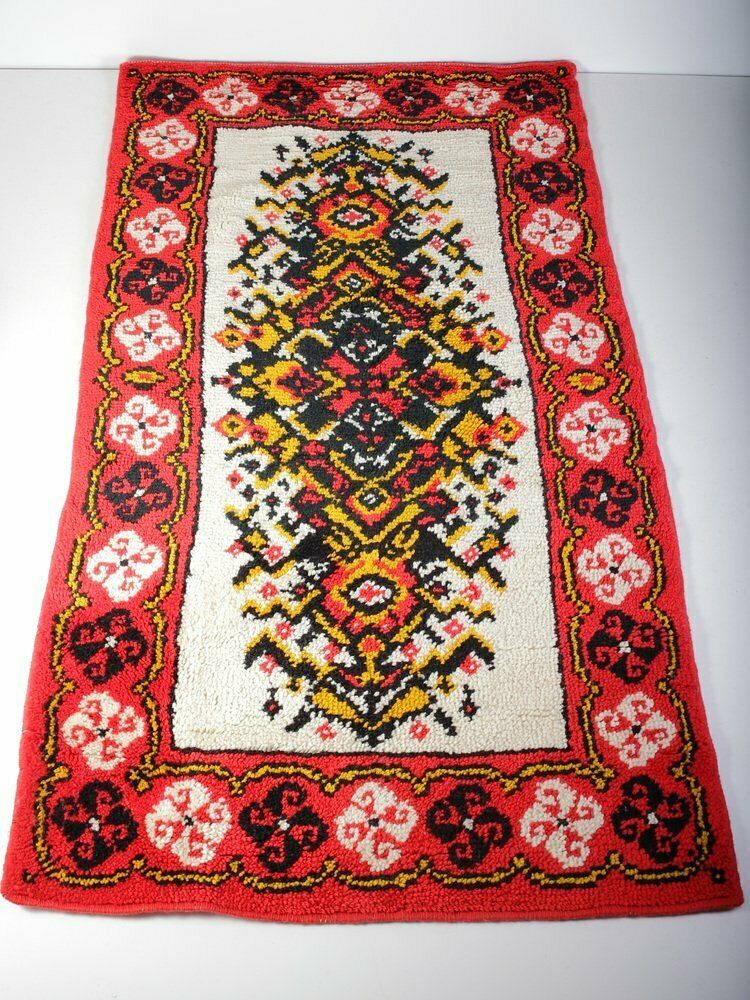 Mid Century Czechoslovakian Runner Rug, 1960s
