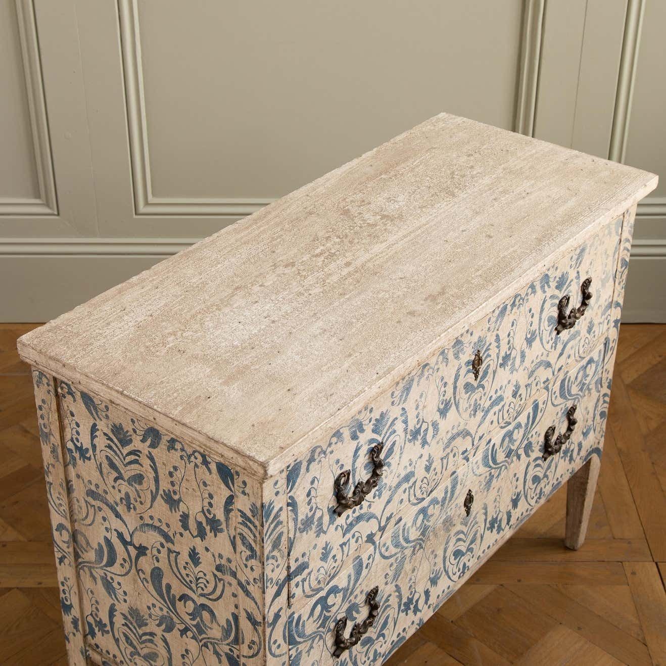 Blue & White Florentine Style Hand Painted Italian Chest Of Drawers/Commode photo Furniture