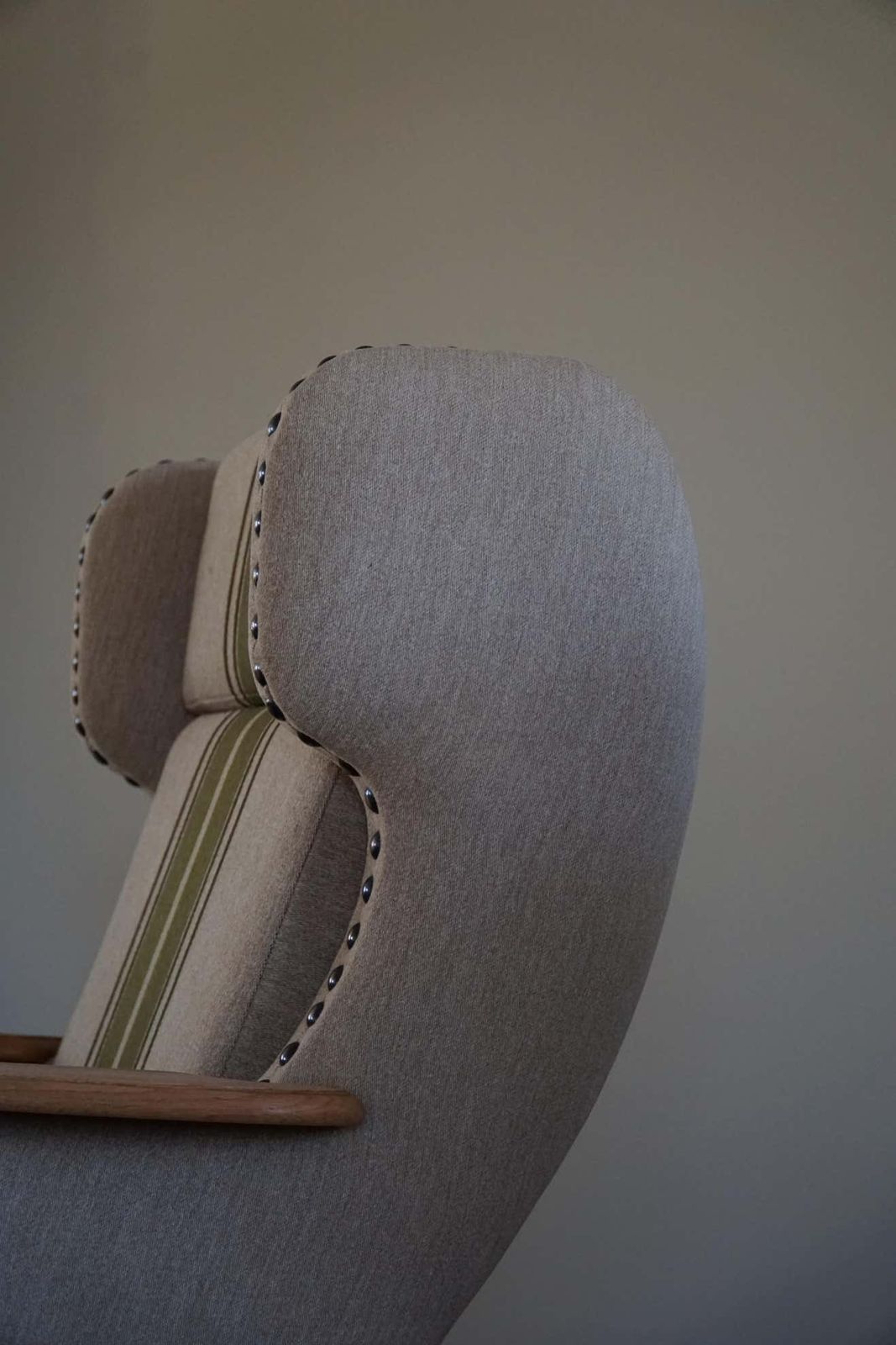 photo vinterior Pair Of Danish Modern Highback Lounge Chairs In Style Of Henning Kjærnulf, 1960s