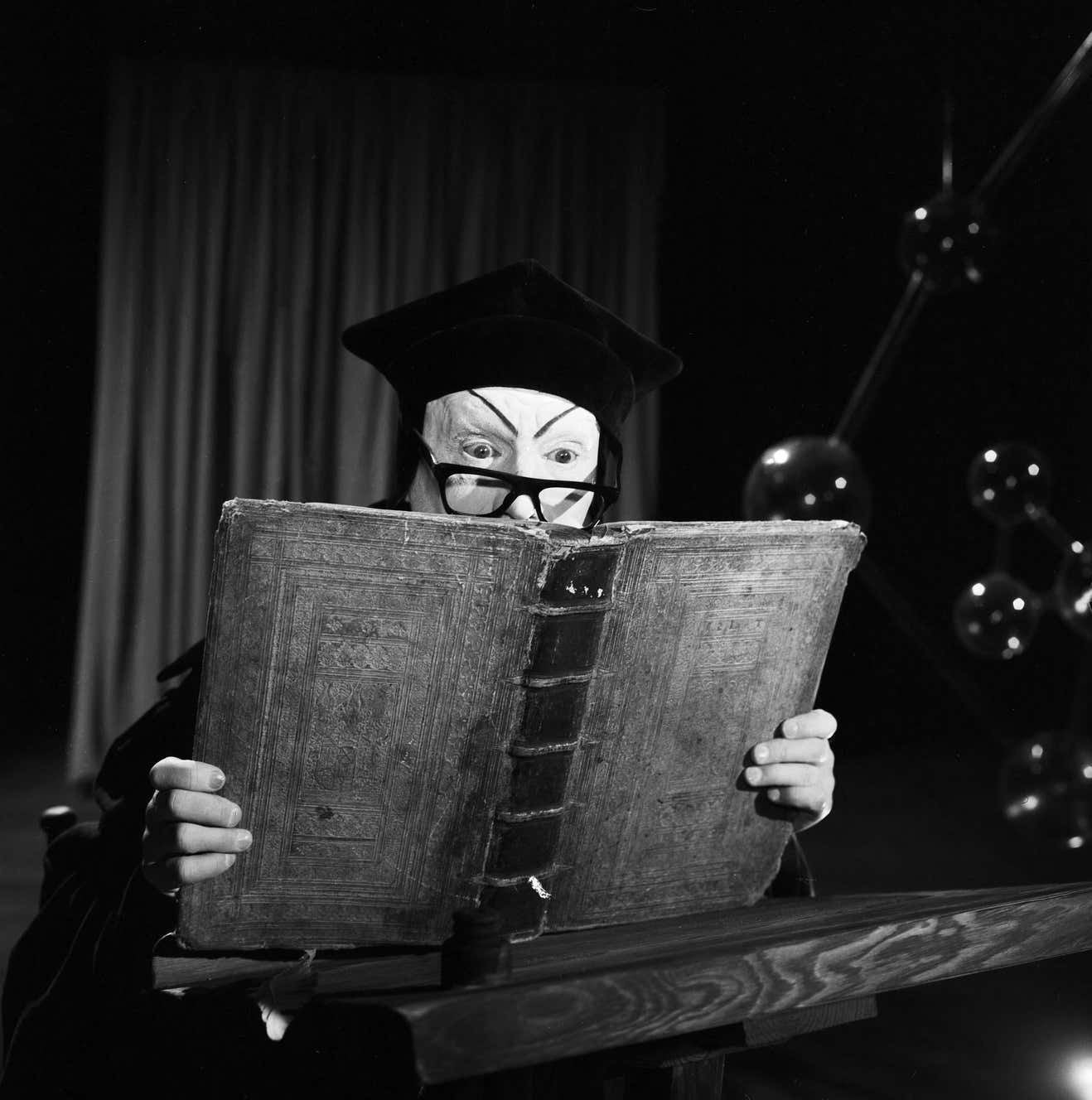 Child Man Feel Your Soul   Mephisto On Faust 1960
