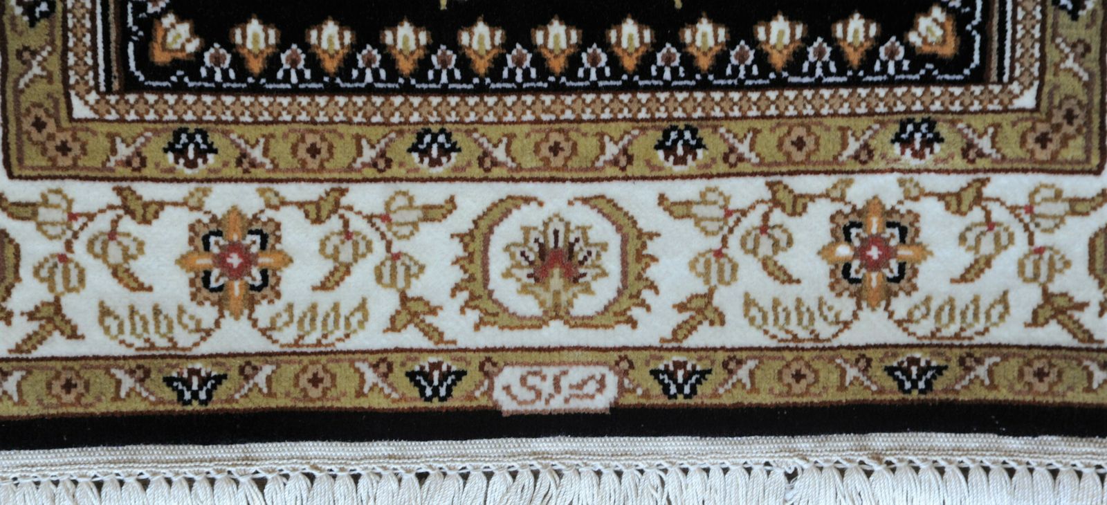 Fine Small Turkish Hereke Style Silk Rug photo vinterior