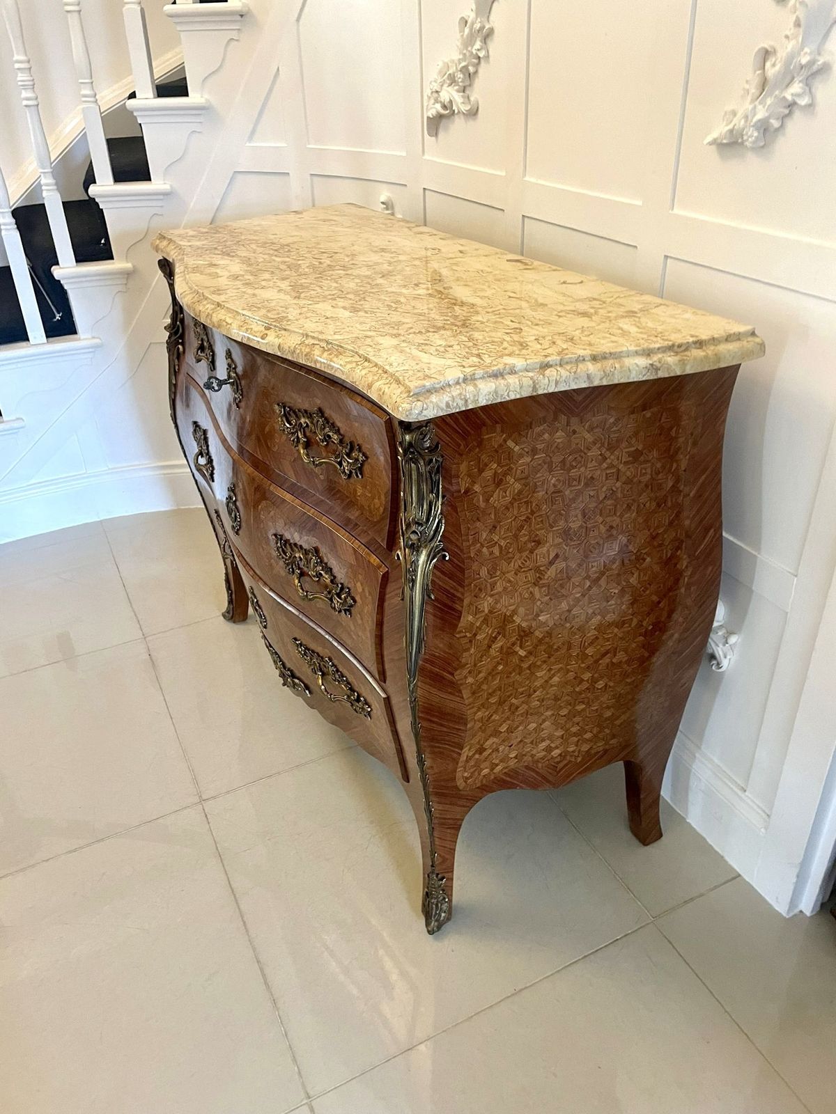 photo vinterior Antique 19th Century Quality French Parquetry Marble Top Chest Of Drawers