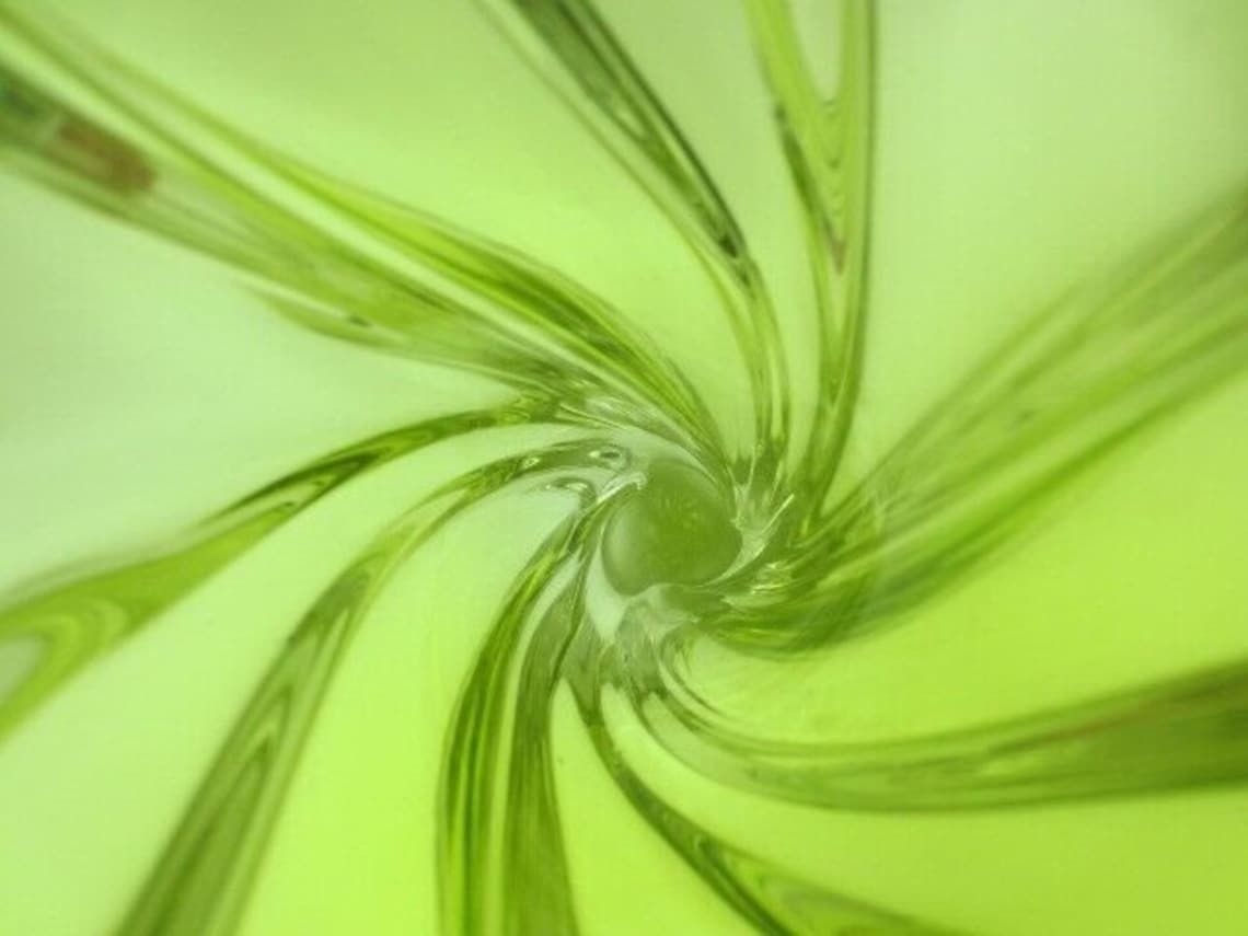 photo furniture Xl Vintage Acid Lime Sommerso Hand Made Twisted Sculptural Art Glass Vase Czech