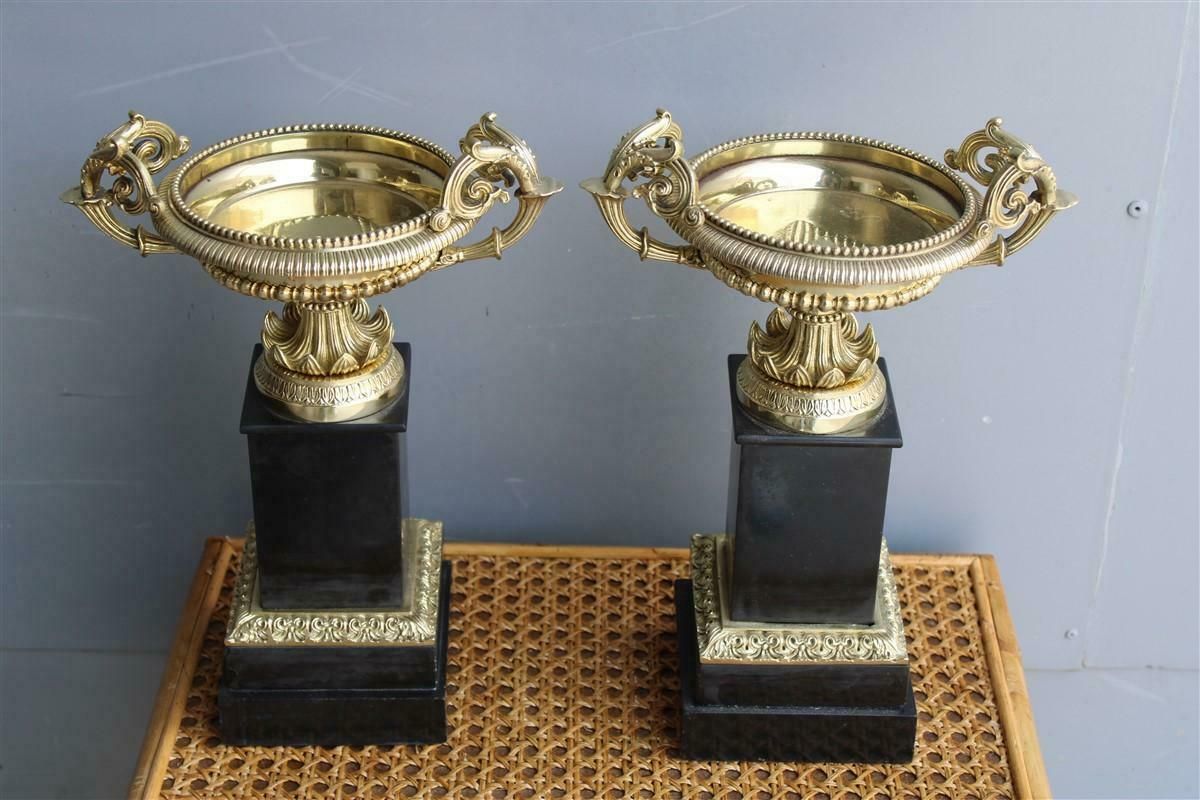 photo vintage Pair Of Vases In Black Marble And Parts In Polished Brass Napoleon III France
