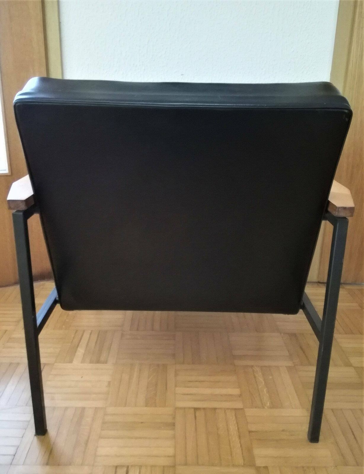 1 Of 2 Vintage Armchairs By Stol Kamnik Yugoslavia / Black Faux Leather / Wooden Armrests / Mid Century Modern Home photo Furniture