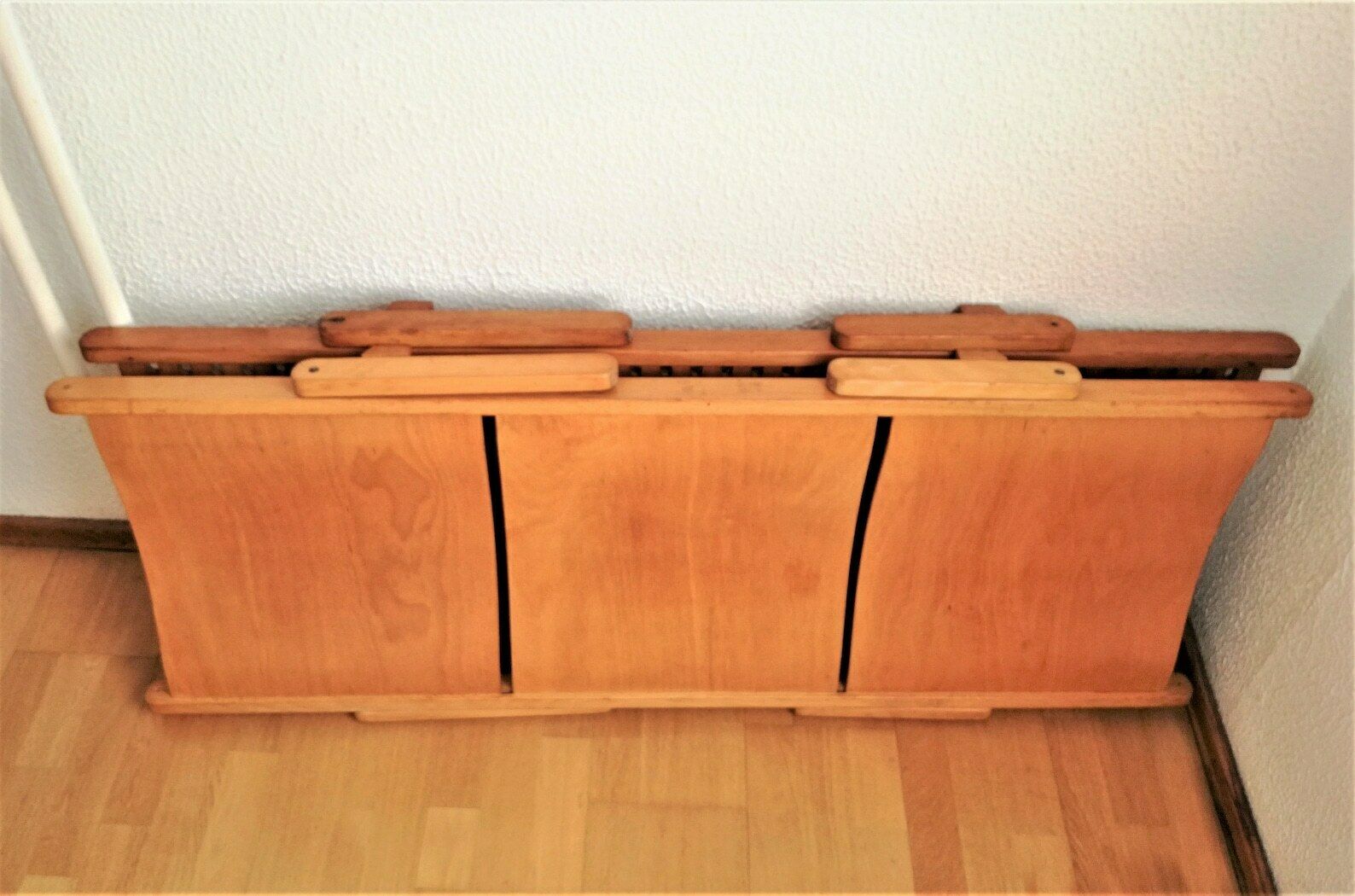 Vintage Daybed Small / Wooden Children's Daybed / Rex Kralj Design / Mid Century Modern Home / 60s photo vinterior