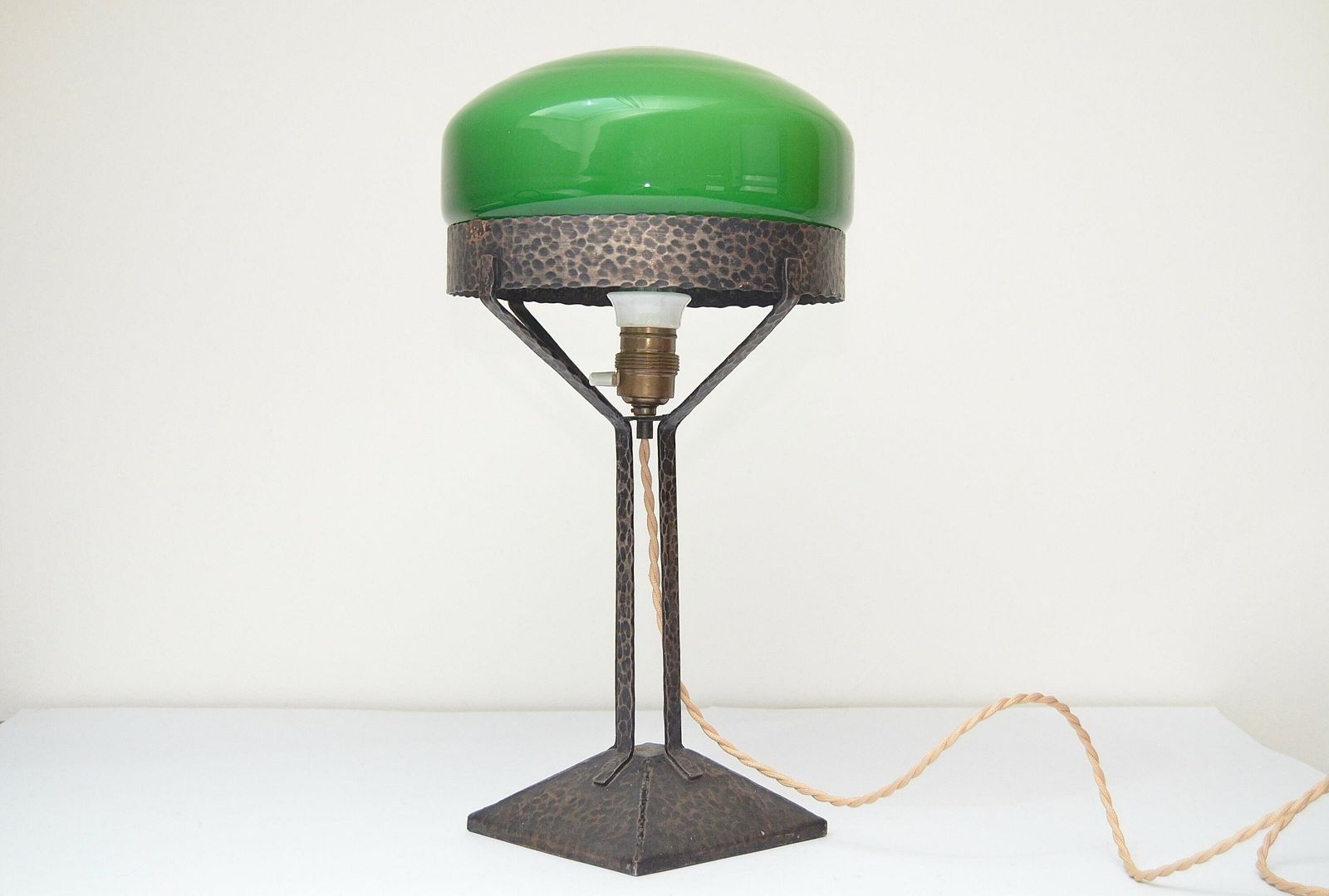 Antique Vintage Wrought Iron, Hammered Iron, Table Lamp With Green Glass Shade, Sweden 1930s photo vinterior