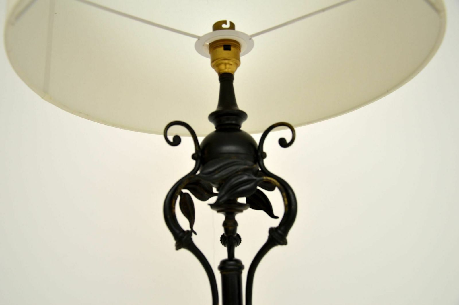 Antique Edwardian Art Nouveau Iron Floor Lamp photo vinterior