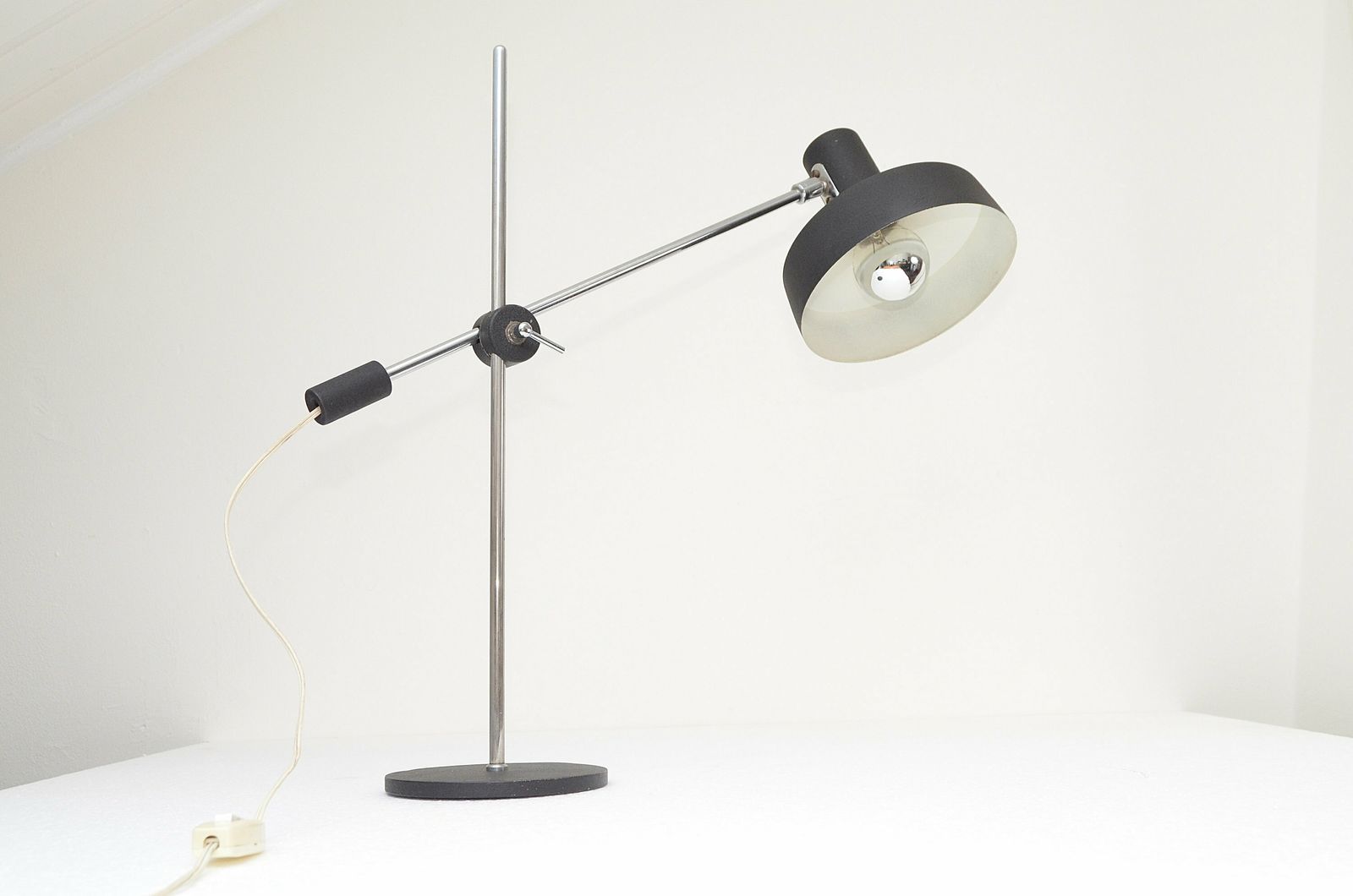 Large Modernist Anvia Counterweight Desk Lamp Designed By Jjm Hoogervorst For Anvia Almelo Holland, 60s Dutch Design photo furniture