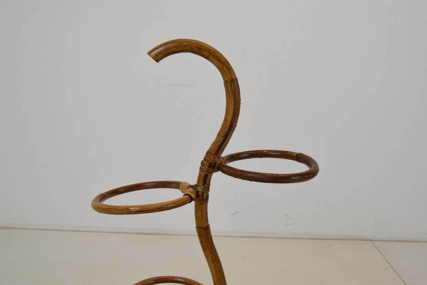 Mid Century Rattan And Bamboo Flower Stand, Bonaccina Attributed, 1950's photo vinterior