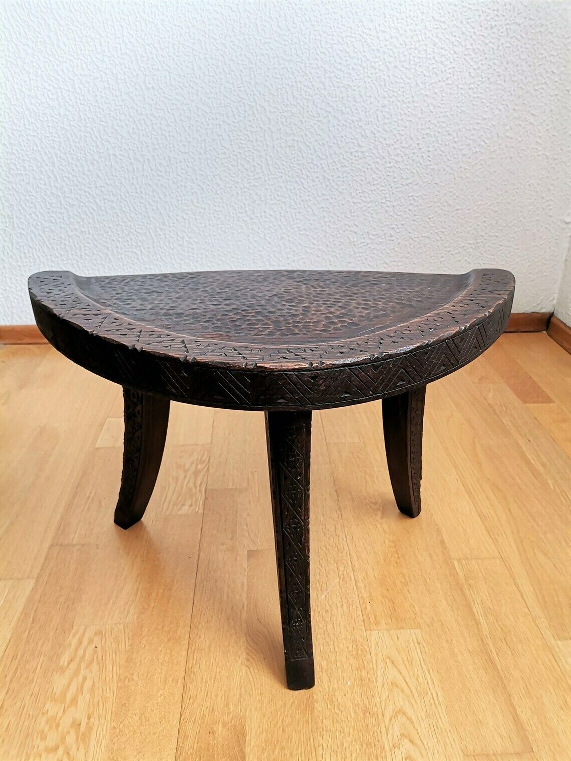 Italian Tripod Stool Attributed To Ettore Zaccari / Mid Century Modern Italy / Hand Carved / 50s Wooden Low Stool