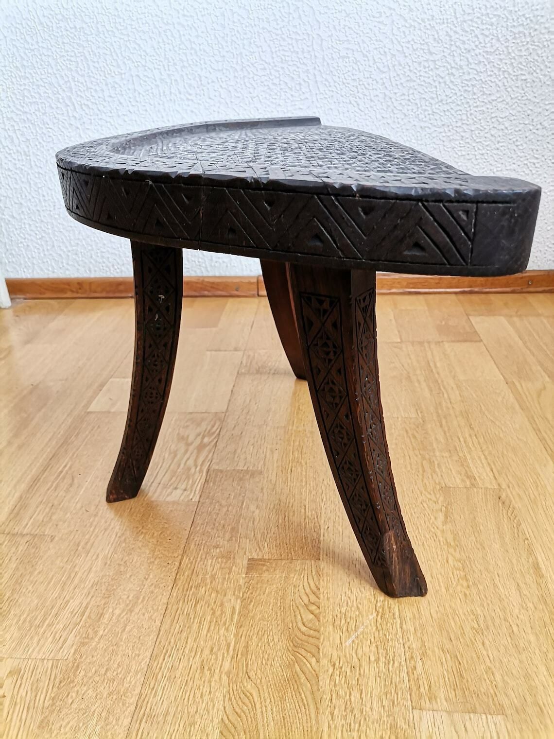 Italian Tripod Stool Attributed To Ettore Zaccari / Mid Century Modern Italy / Hand Carved / 50s Wooden Low Stool photo for sale