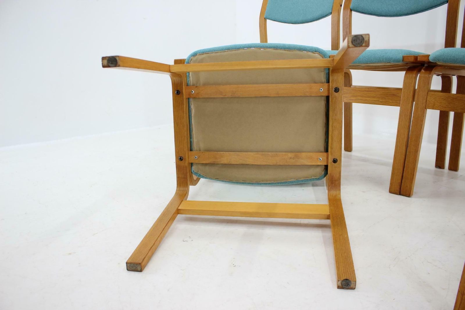 photo vinterior 1960s Set Of 6 Bentwood Dining Chairs, Denmark