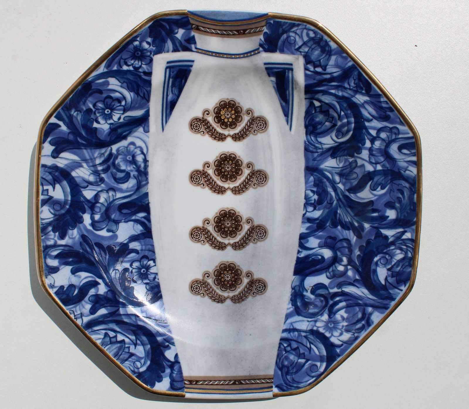Inese Brants Plates With The Motive Of Holland Porcelain, photo furniture