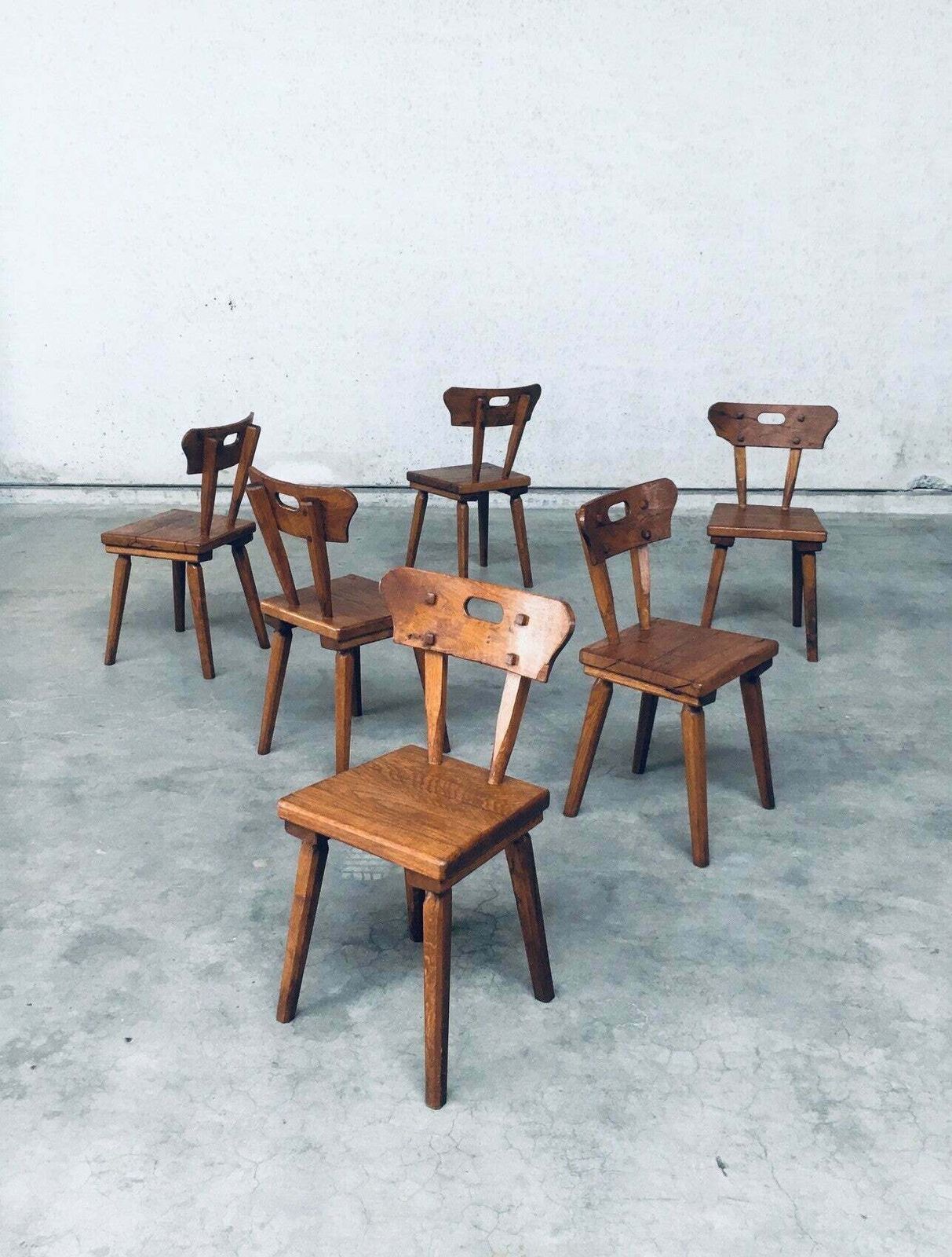 Handgemaakt Volkskunst Rustiek Eiken Eetkamerstoelen Set, Frankrijk, Ca. Jaren 1940 photo furniture