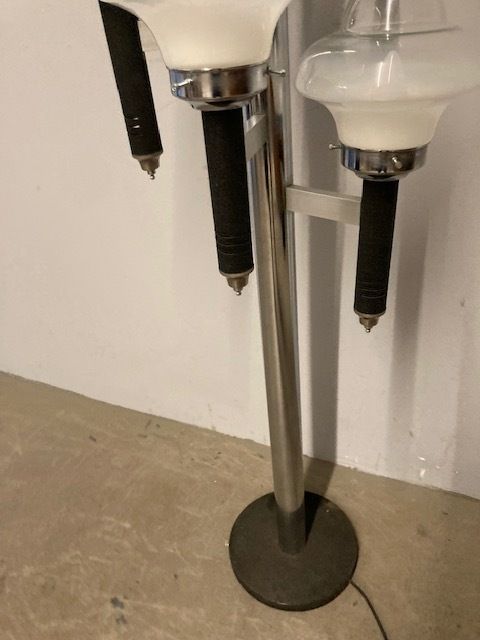 photo furniture Floor Lamp, Modern 70s Five Lights. Chromed Metal And Murano Glass. Design