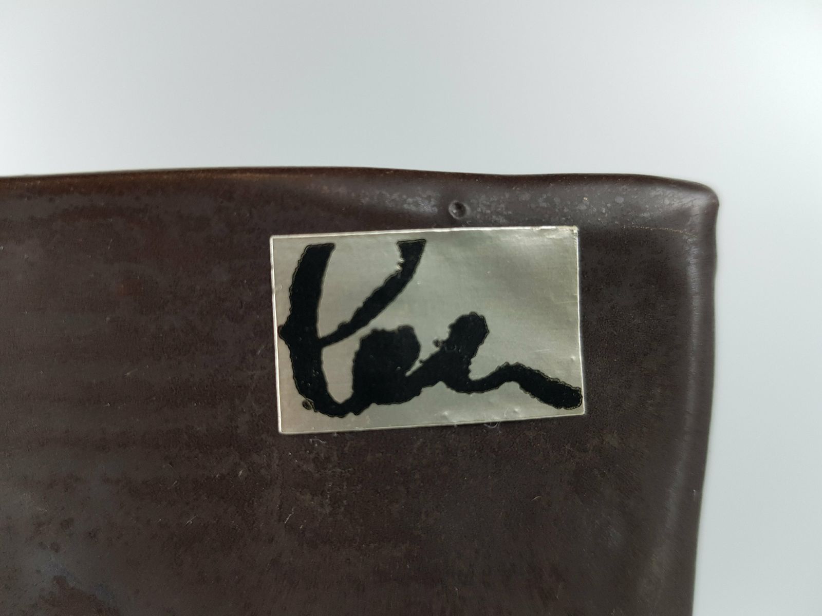 Vintage Schäffenacker Studio Art Pottery Bruine Driehoekige Fat Lava Vaas 76/1 West German Pottery Jaren 1960 photo for sale