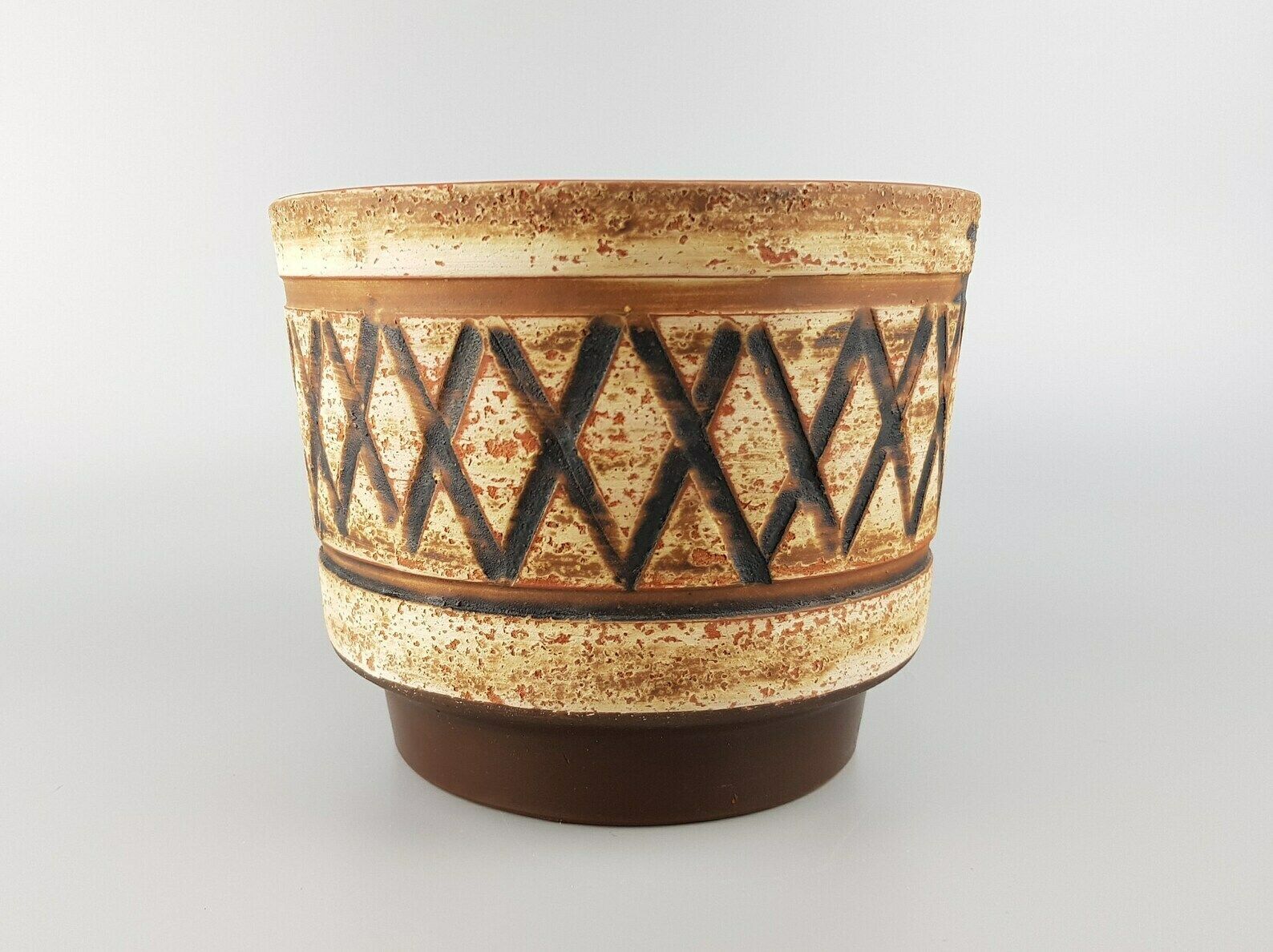 Vintage Dumler And Breiden Keramik Brown And Beige Flower Pot Planter With Incised Pattern West German Pottery 1950s