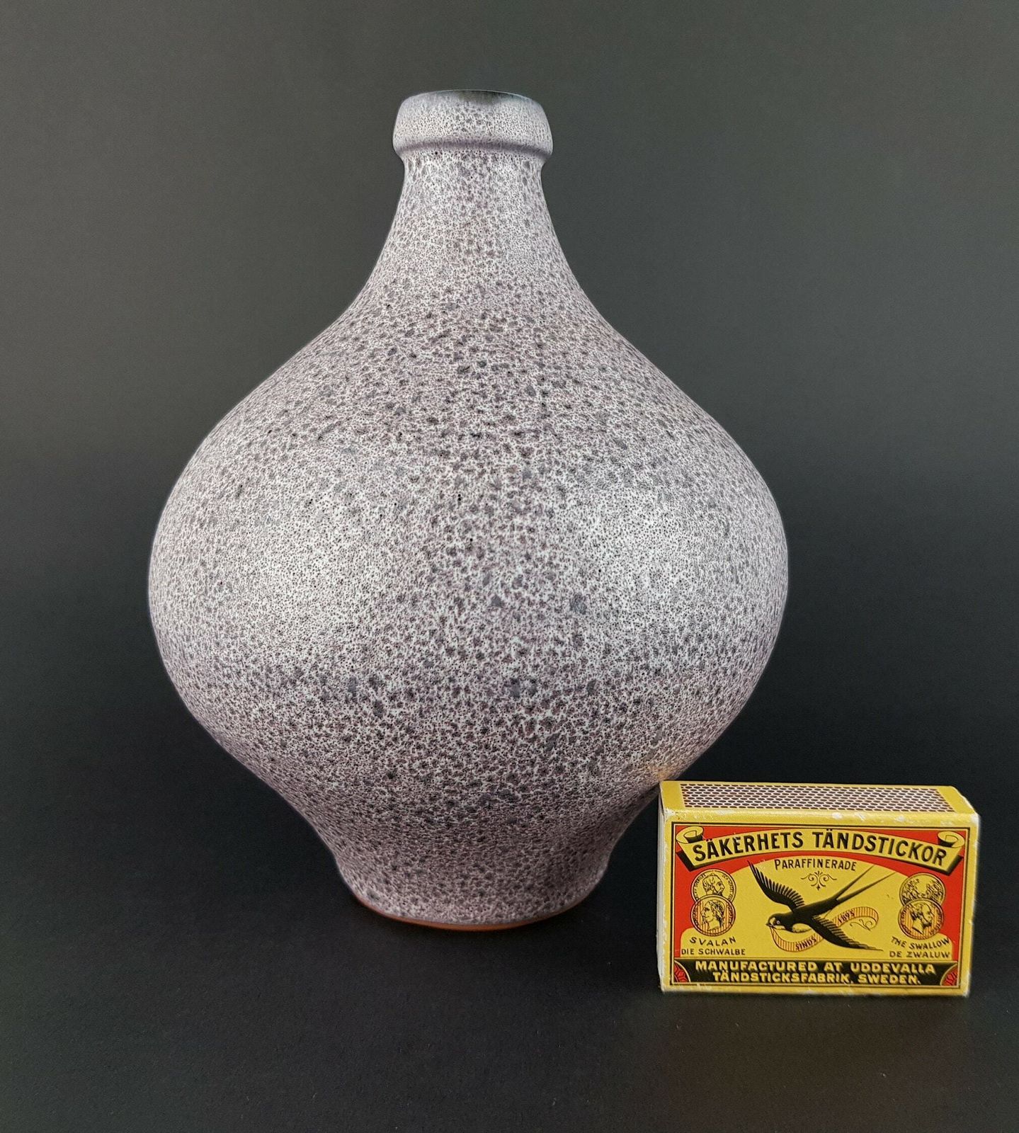 Vintage Gramann Römhild Topferei Studio Art Pottery Speckled Pink Vase East German Pottery 1960s photo furniture
