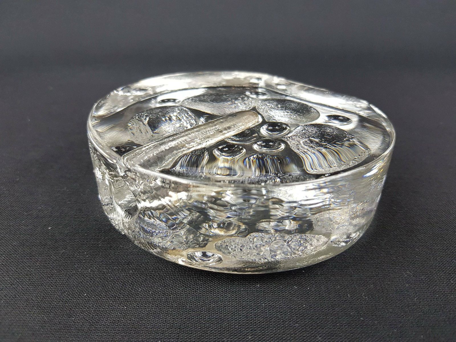Vintage Wiesenthal Glashutte Heldere Ronde Glazen Solifleur Vaas Met Reliëfdecor, Duitsland, Jaren 1960–1970 photo Woonaccessoires