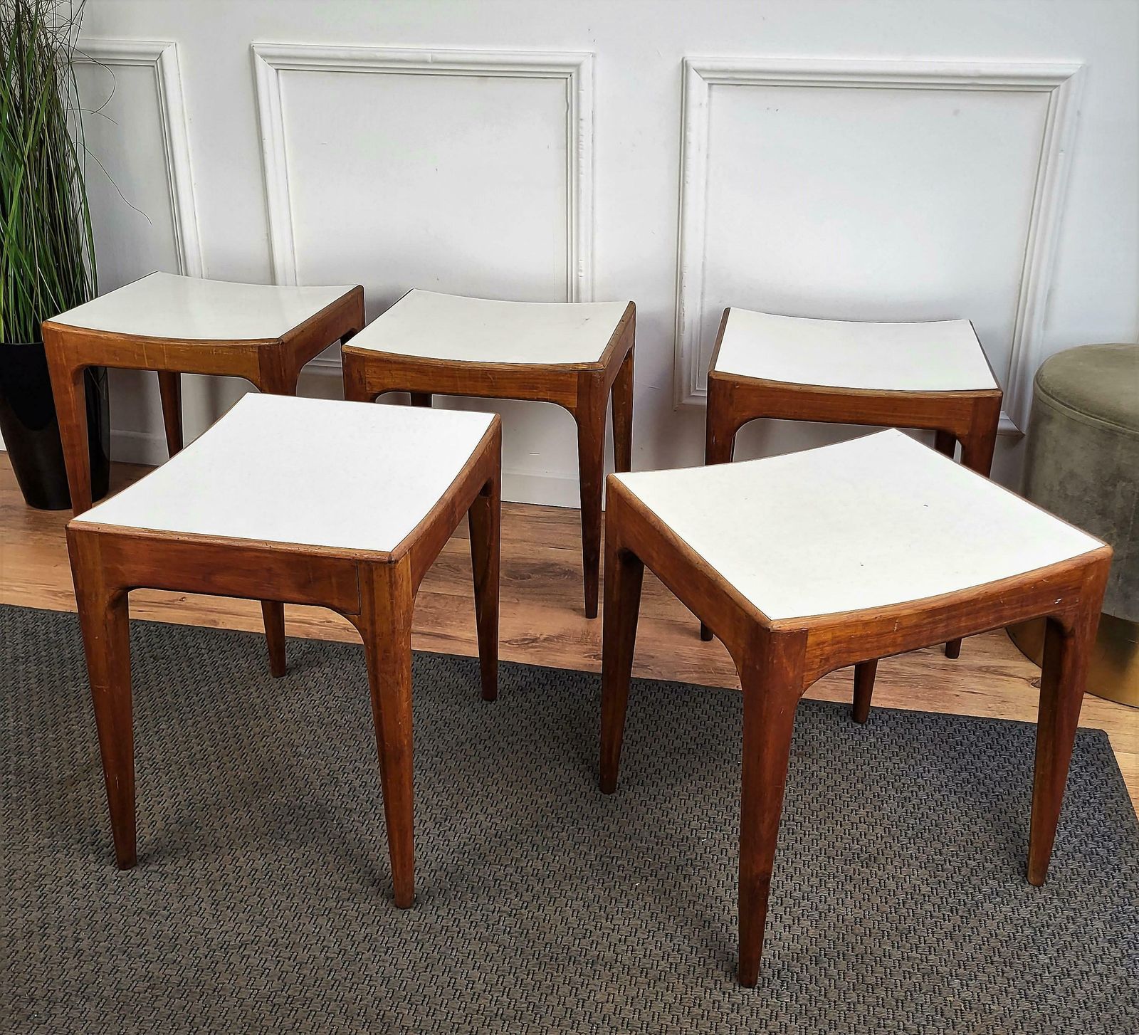 Mid Century Modern Italian White Lacquered Curved Seat Wooden Stool Side Table photo Furniture
