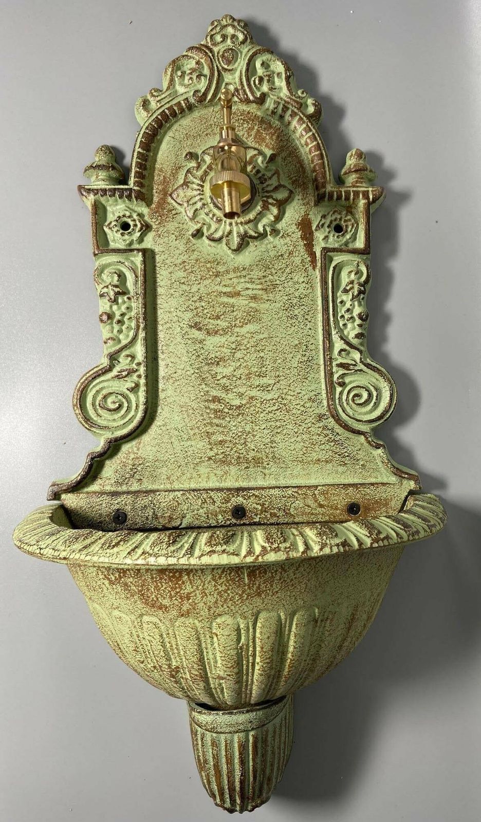 Antique Style Wall Fountain Cast Aluminum Sink Green