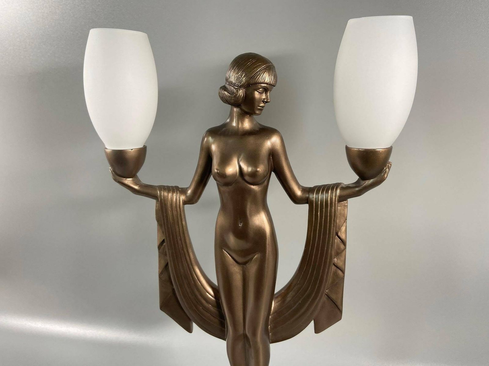 Vintage Table Lamp Art Deco Table Lamp Nude Woman Bauhaus Lamp Vintage Bedside Lamp photo Lighting