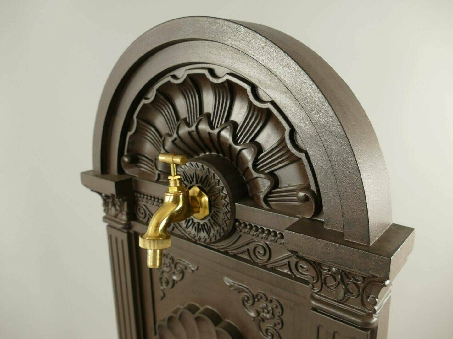 Antique Style Wall Fountain Cast Aluminum Sink Brown Height 83cm photo vinterior