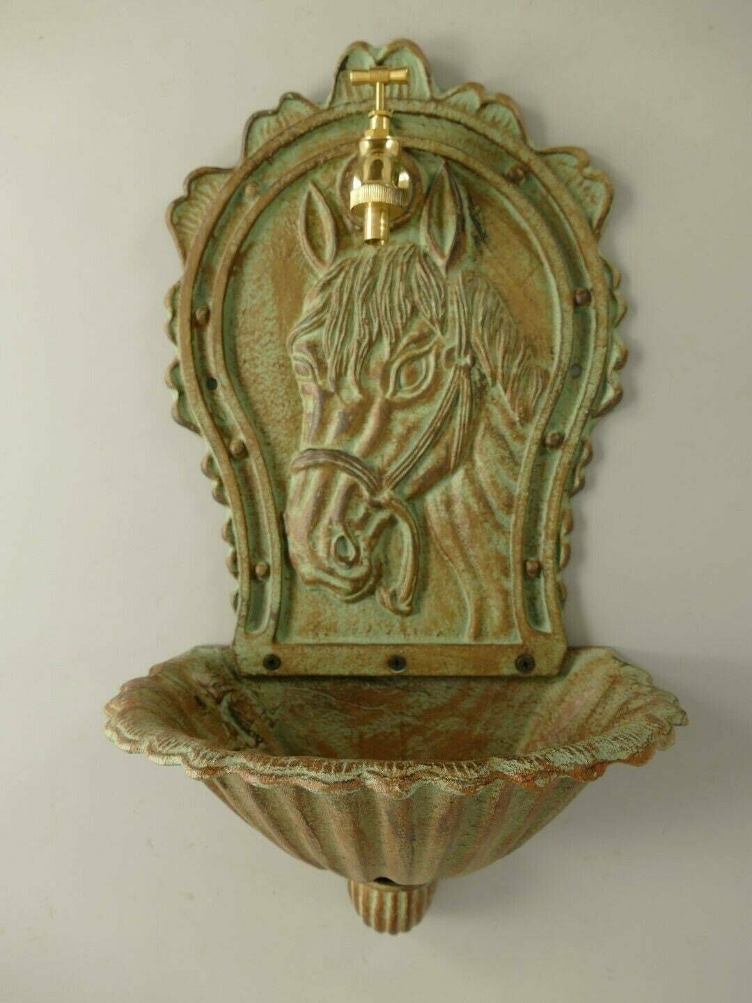 Antique Style Wall Fountain Cast Aluminum Sink Green