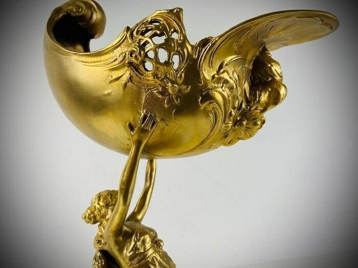 French Lady Shell Comport In Gilded Bronze   Rococo Style   Bronze, Gilded   Second Half Of The 19th Century photo 592.0