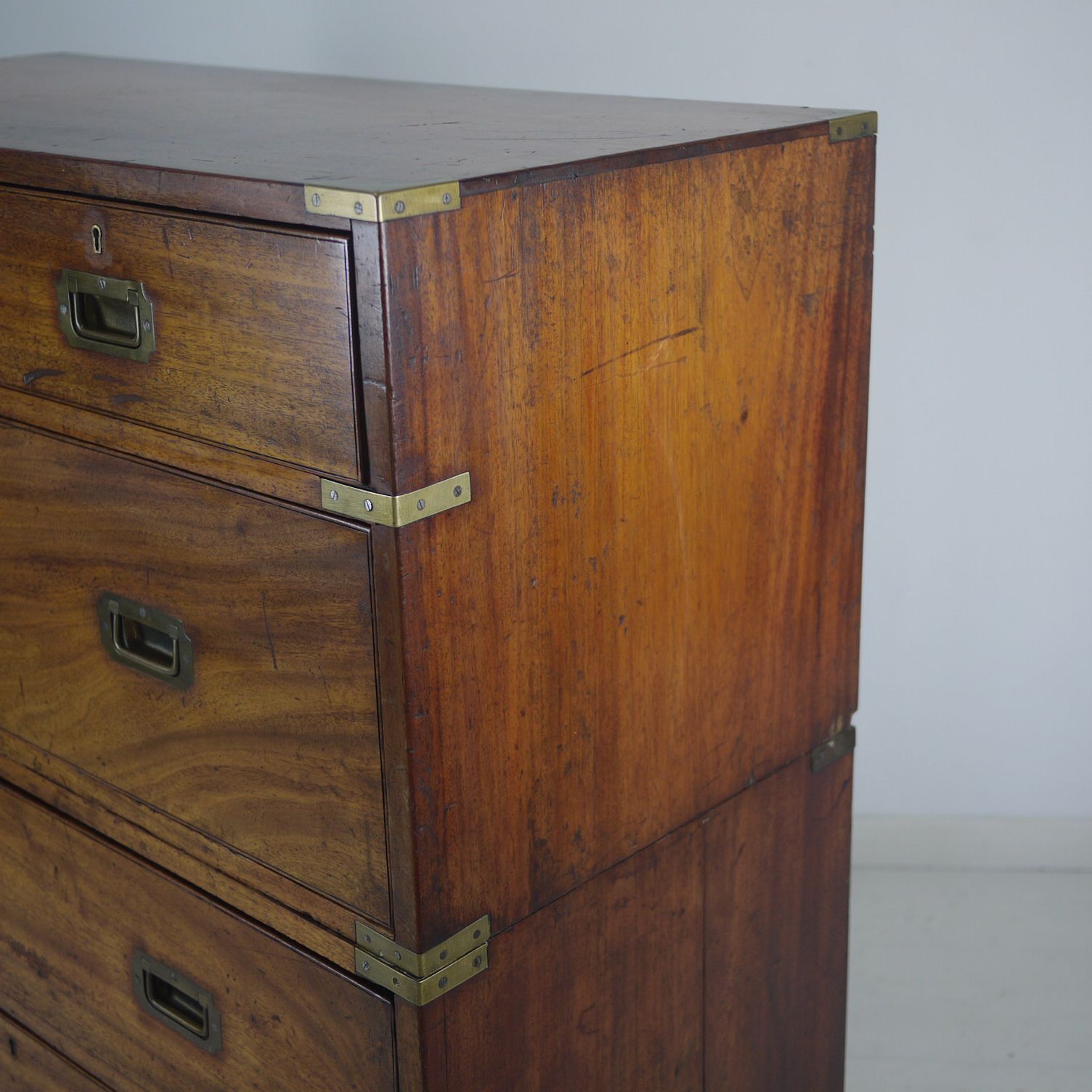 photo vinterior Antique 19th Century Mahogany Campaign Chest Of Drawers
