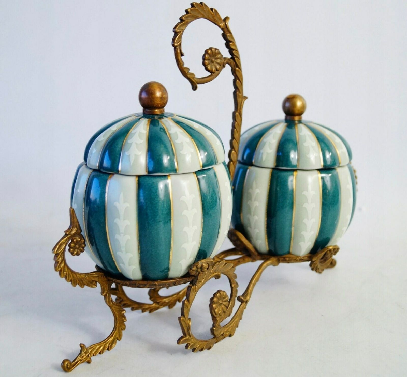 Porcelain Salt And Pepper Shakers On A Carved Antique Bronze Stand photo 204.0