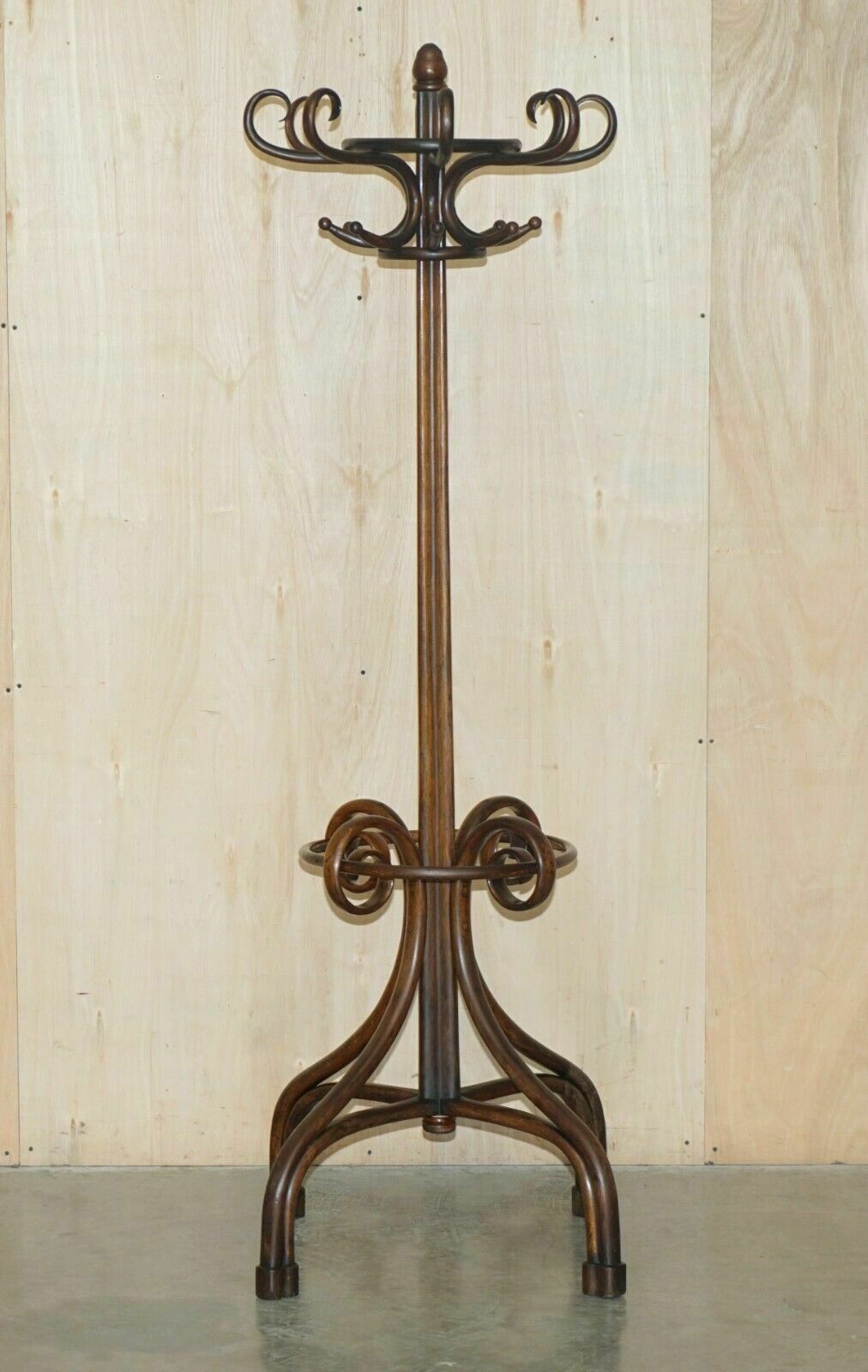 Antique Original Late Victorian Circa 1880 Thonet Bentwood Coat Rack Stand photo for sale