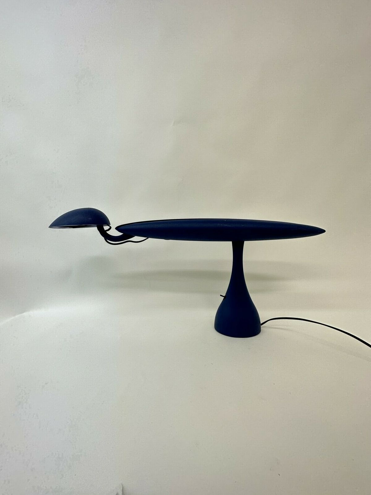 Postmodern Heron Blue Lamp By Isao Hosoe For Luxo, 1980’s photo vinterior