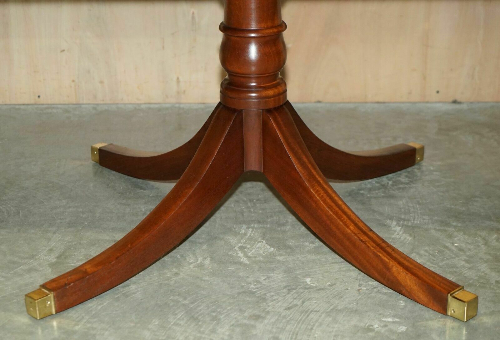 Furniture Flamed Mahogany 8 12 Person Extending Dining Library Table Green Leather Top photo