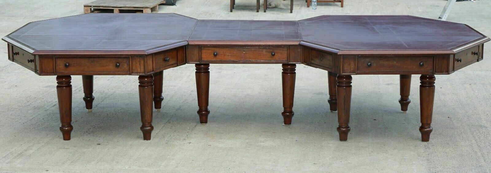 photo vinterior Massive Antique George III 1780 Mahogany Library Desk Table George Rex Locks