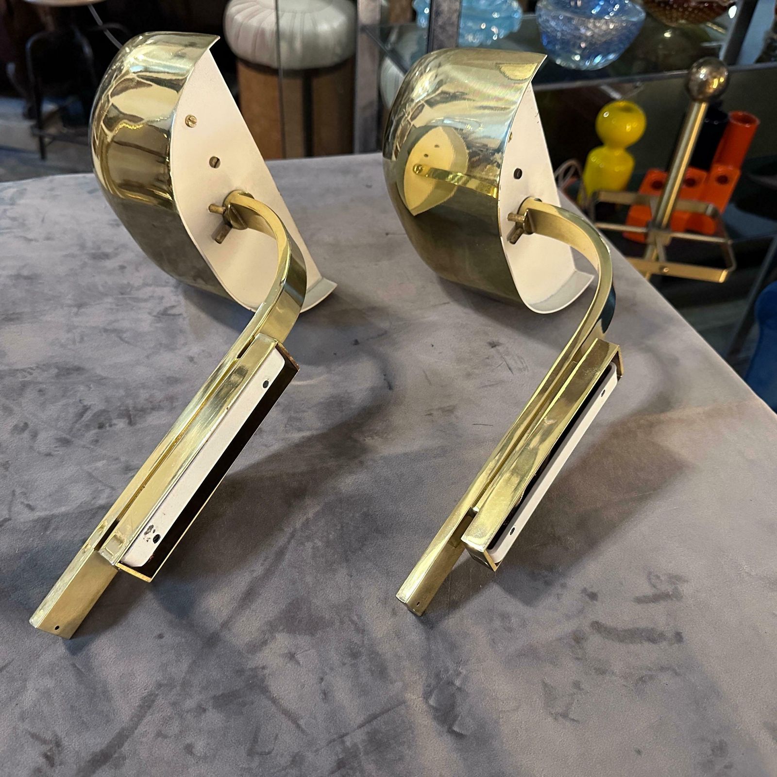 Two 1980s Elegant Mid Century Modern Brass Italian Wall Sconces By Lumi Milano photo buy