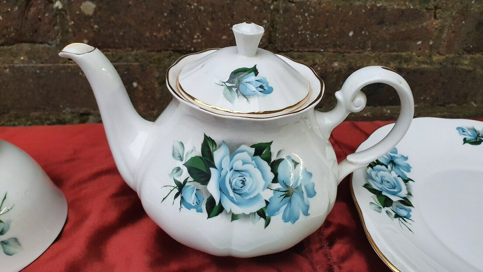 Tea Party! Vintage Gainsborough Bone China Complete Tea Set Pot Milk Jug Cups Saucers Plates Cake Dish Sugar Bowl photo vinterior