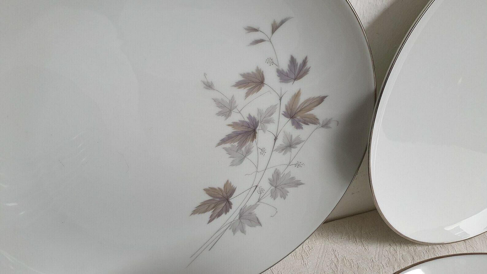 photo furniture 23 Quality Noritake Harwood Autumn Leaves Browns Lilac Hues Dinner Salad Plates