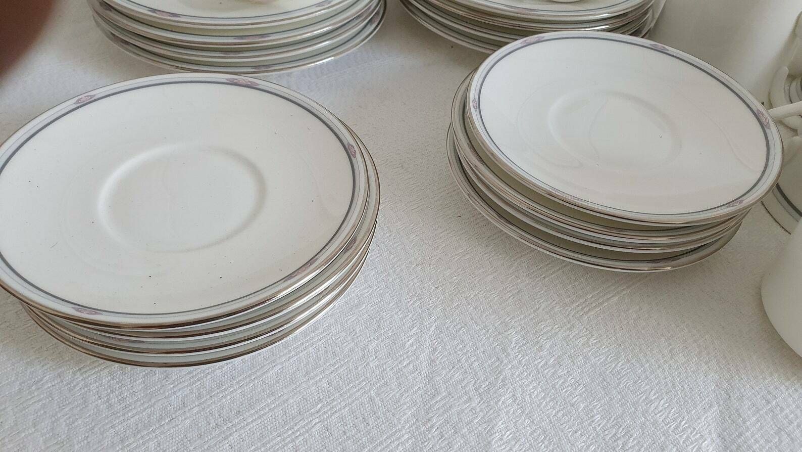 40 Piece Classic 80’s Chic Vintage Large Quality Royal Doulton ‘Simplicity’ Tea Coffee Service 8 Of Each Bone China photo 125.0