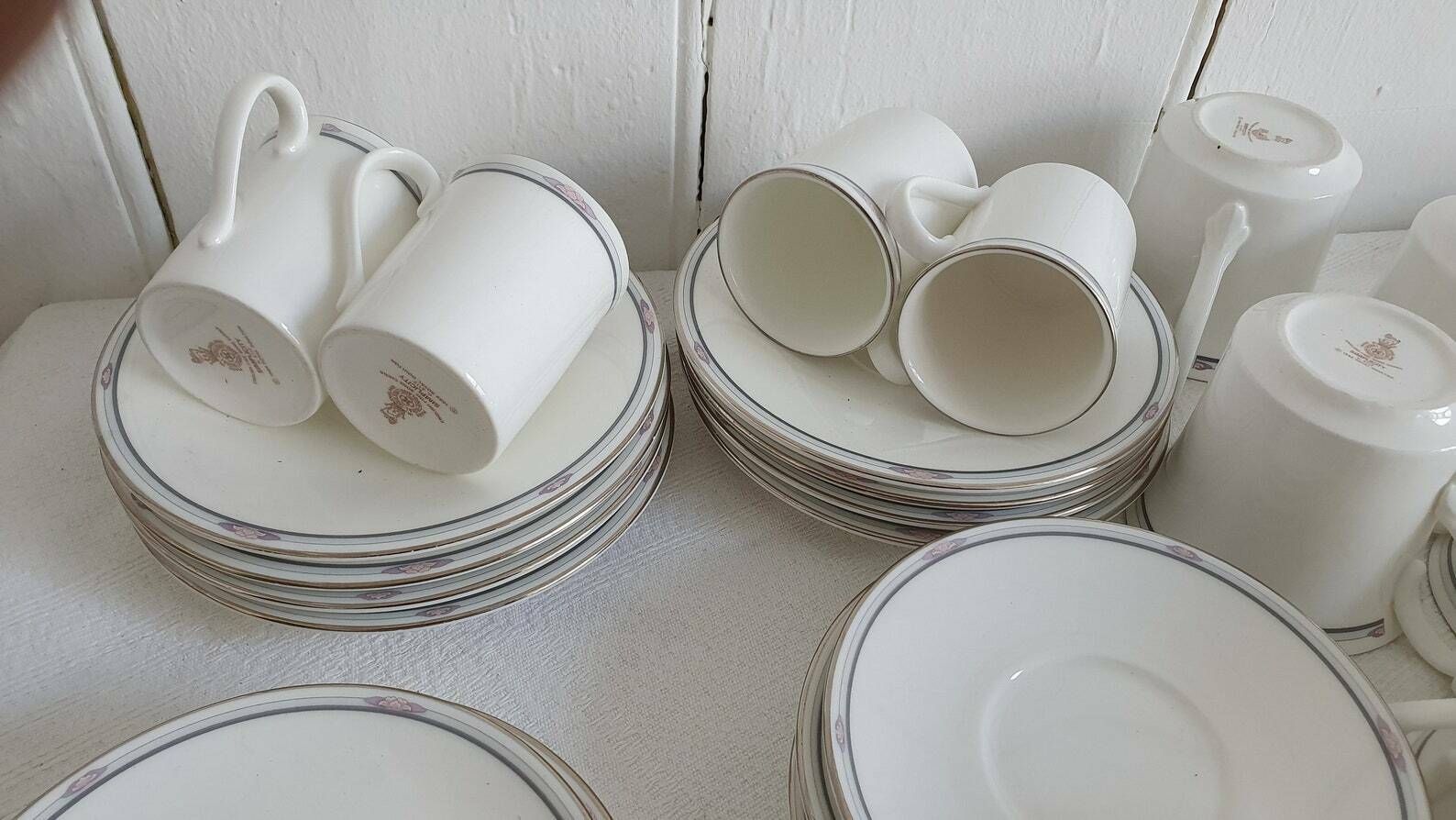 40 Piece Classic 80’s Chic Vintage Large Quality Royal Doulton ‘Simplicity’ Tea Coffee Service 8 Of Each Bone China photo vinterior