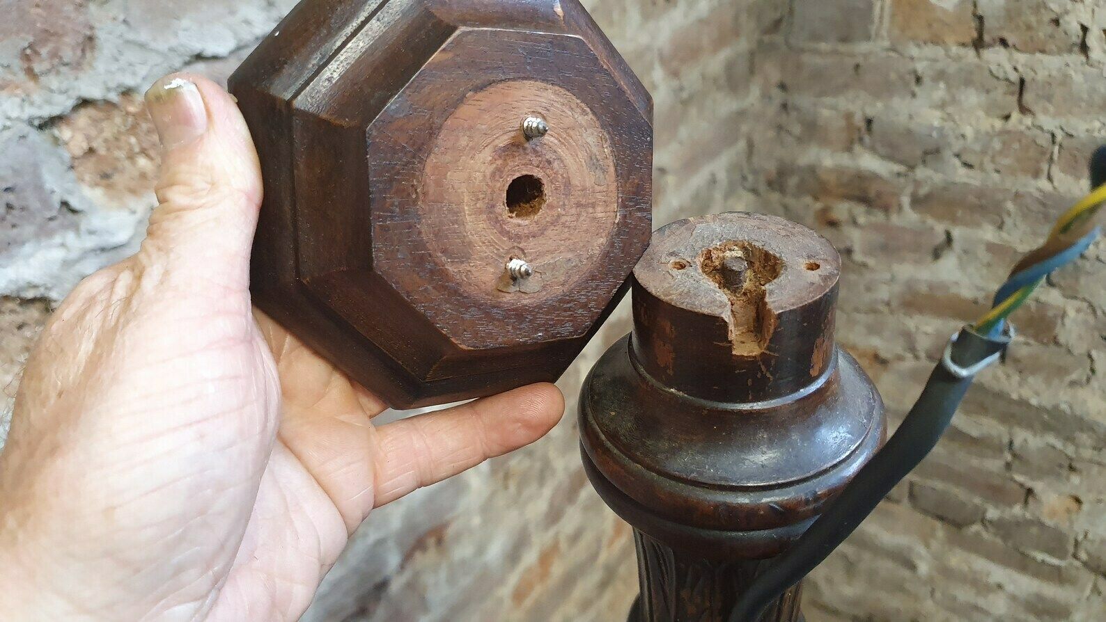 photo vinterior Unique Vintage Bespoke Mahogany Standard Lamp Old Ship’s Decoration
