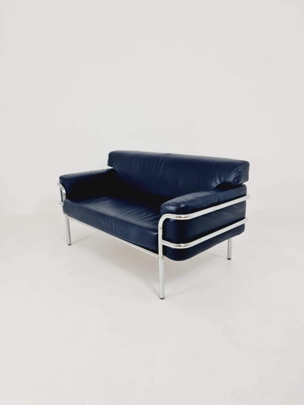 Mid Century Leather Bauhaus Style Of Cassia Lc3 Style Sofa, 1980s photo Furniture
