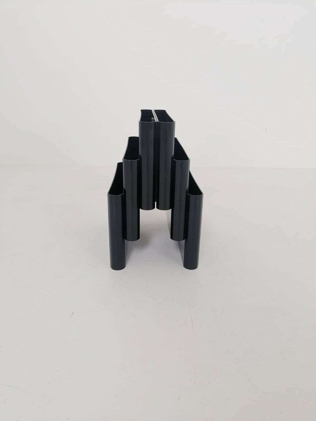Giotto Stoppino By Kartell Italy Black Plastic Magazine Rack Model 4675 photo vinterior