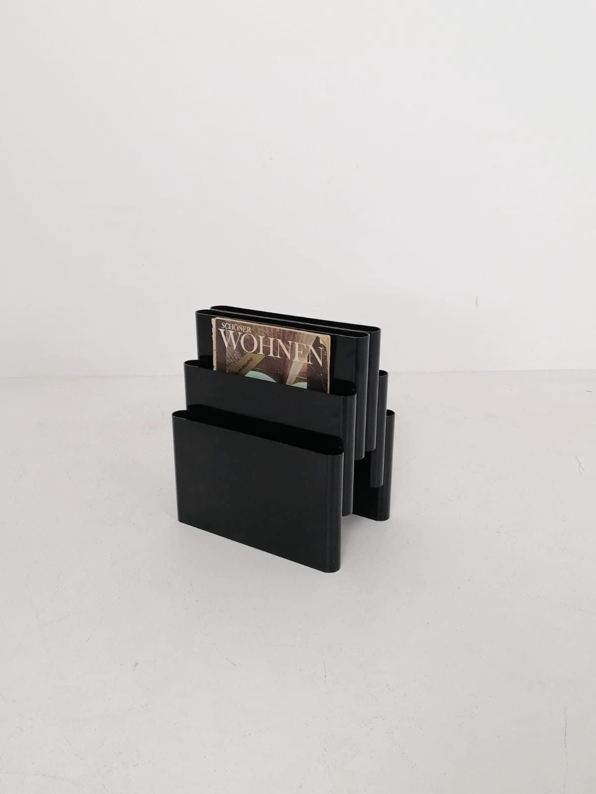 photo for sale Giotto Stoppino By Kartell Italy Black Plastic Magazine Rack Model 4675