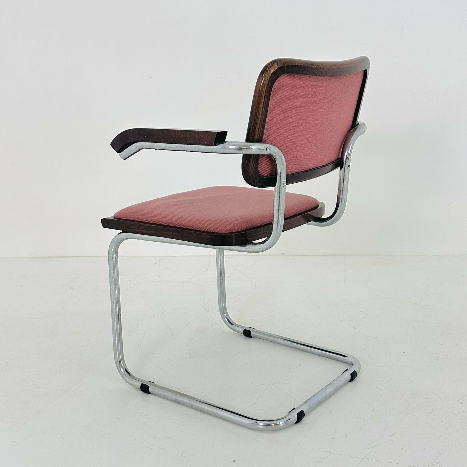 Marcel Breuer B32 Upholstered Cesca Armchair, Bauhaus Design By Bene photo vinterior